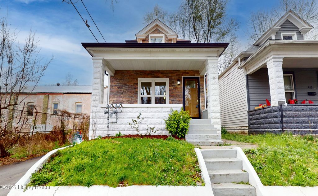 Photo of 413 Camp St, Louisville, KY 40203 (MLS # 1712856)