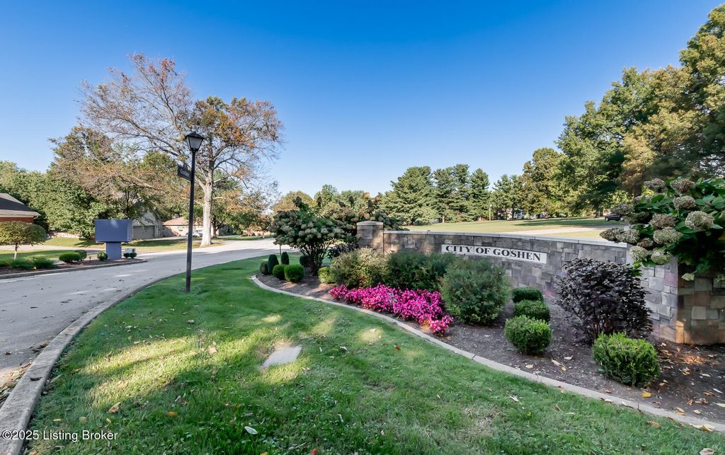 Photo of 12111 Hillside Dr, Goshen, KY 40026 (MLS # 1701037)