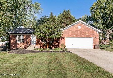 Photo of 12111 Hillside Dr, Goshen, KY 40026 (MLS # 1701037)