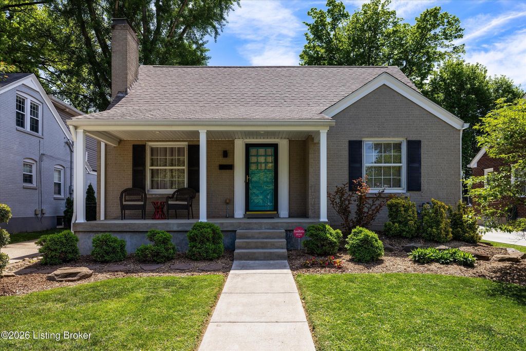 Photo of 3616 Dayton Ave, Louisville, KY 40207 (MLS # 1716460)