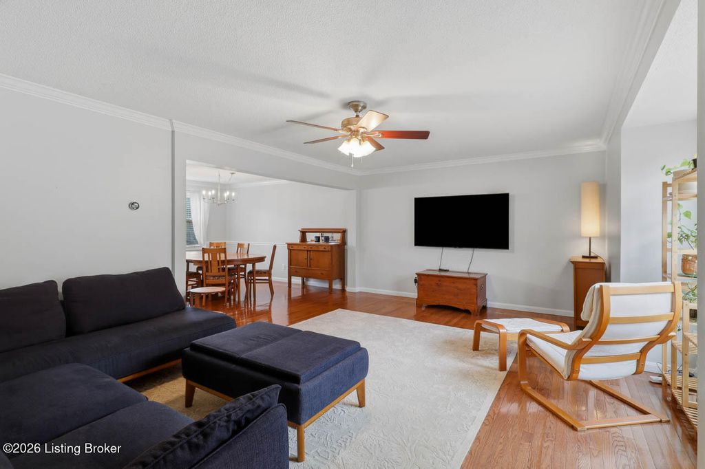 Photo of 409 Silk Oak Dr, Elizabethtown, KY 42701 (MLS # 1723498)