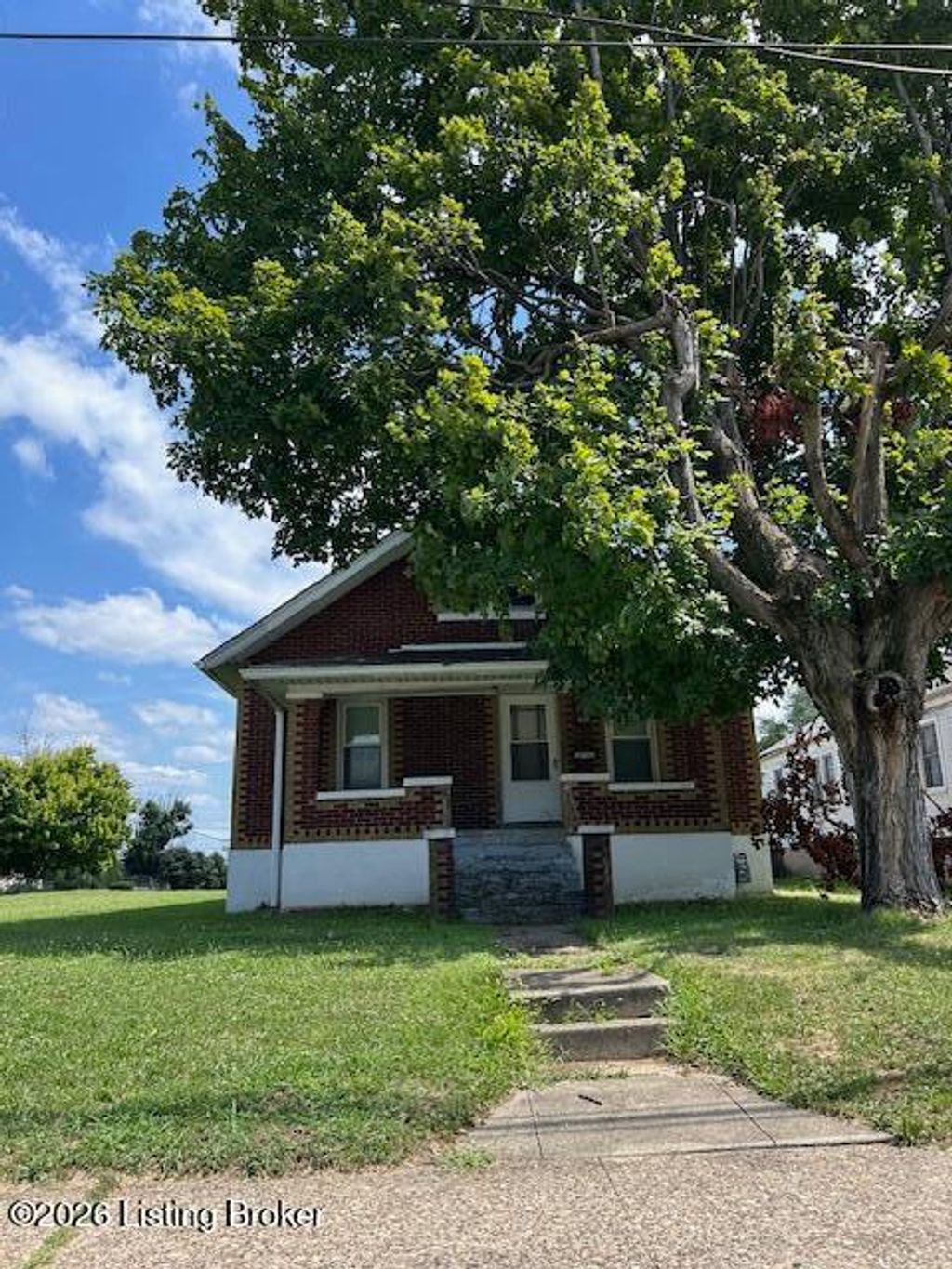 Photo of 3235 Taylor Blvd, Louisville, KY 40215 (MLS # 1706780)