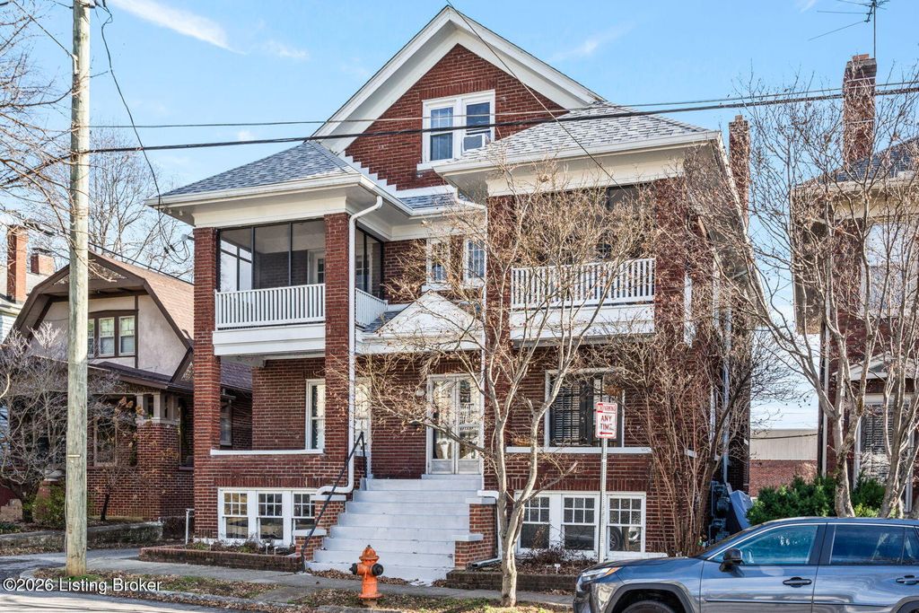 Photo of 2008 Murray Ave #APT 4, Louisville, KY 40205 (MLS # 1716799)