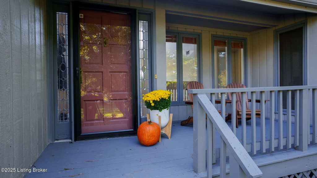 Photo of 10804 Taylor Lake Rd, Goshen, KY 40026 (MLS # 1716463)