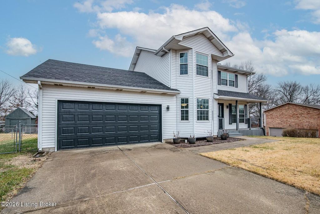 Photo of 3004 S Woodland Dr, Radcliff, KY 40160 (MLS # 1706026)