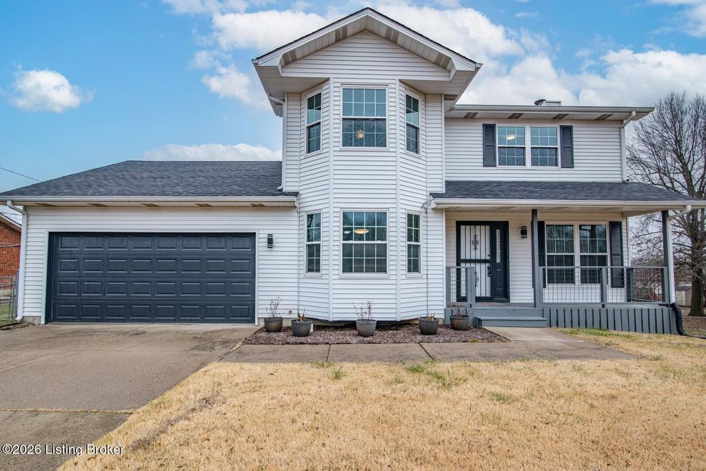 Photo of 3004 S Woodland Dr, Radcliff, KY 40160 (MLS # 1706026)