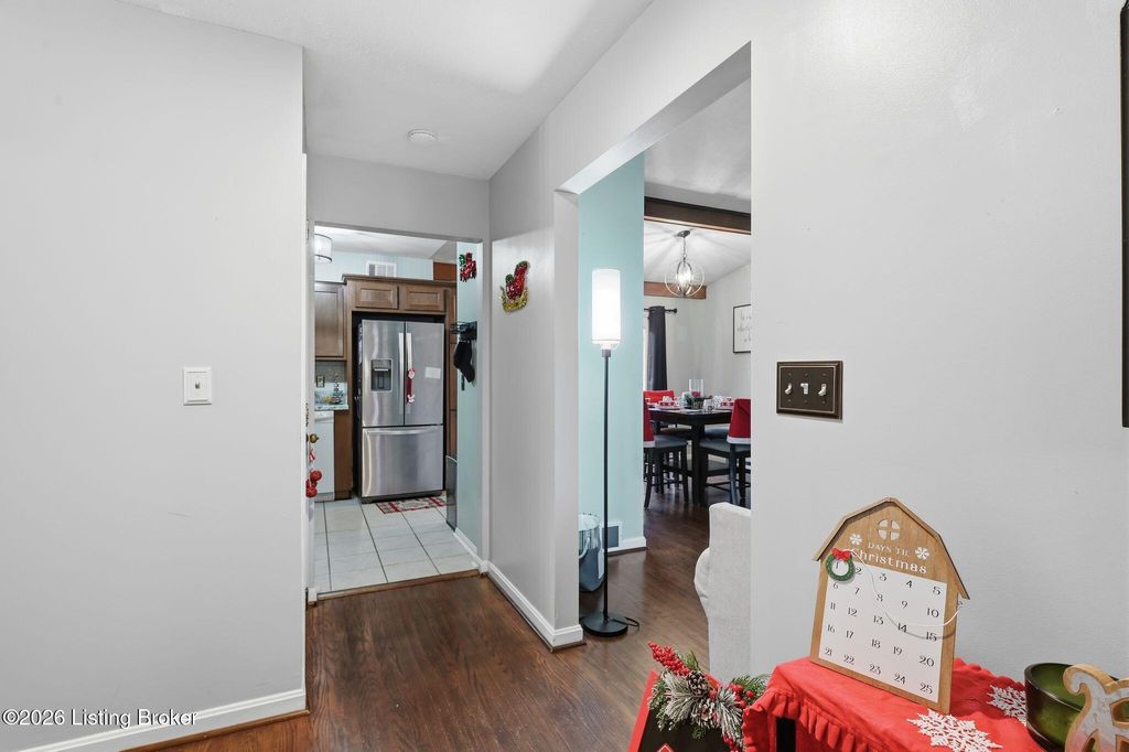 Photo of 7404 Arapaho Dr, Louisville, KY 40214 (MLS # 1706596)