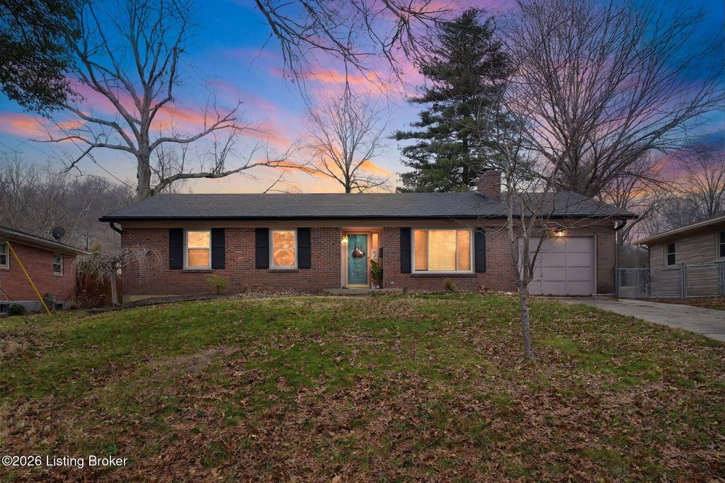 Photo of 7404 Arapaho Dr, Louisville, KY 40214 (MLS # 1706596)