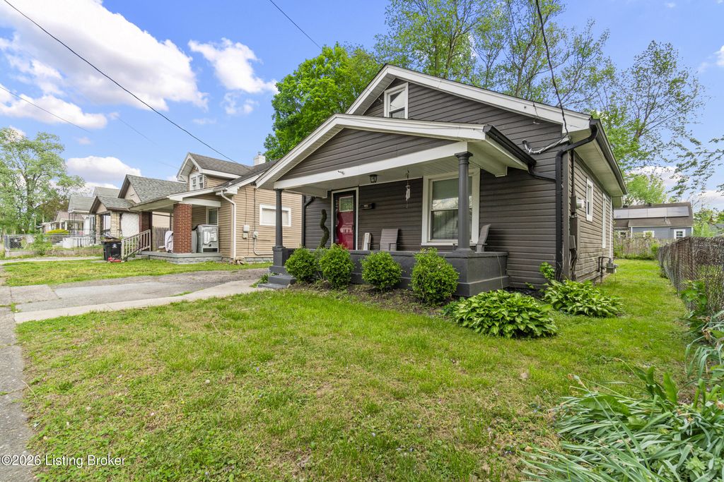 Photo of 1014 Sale Ave, Louisville, KY 40215 (MLS # 1714390)