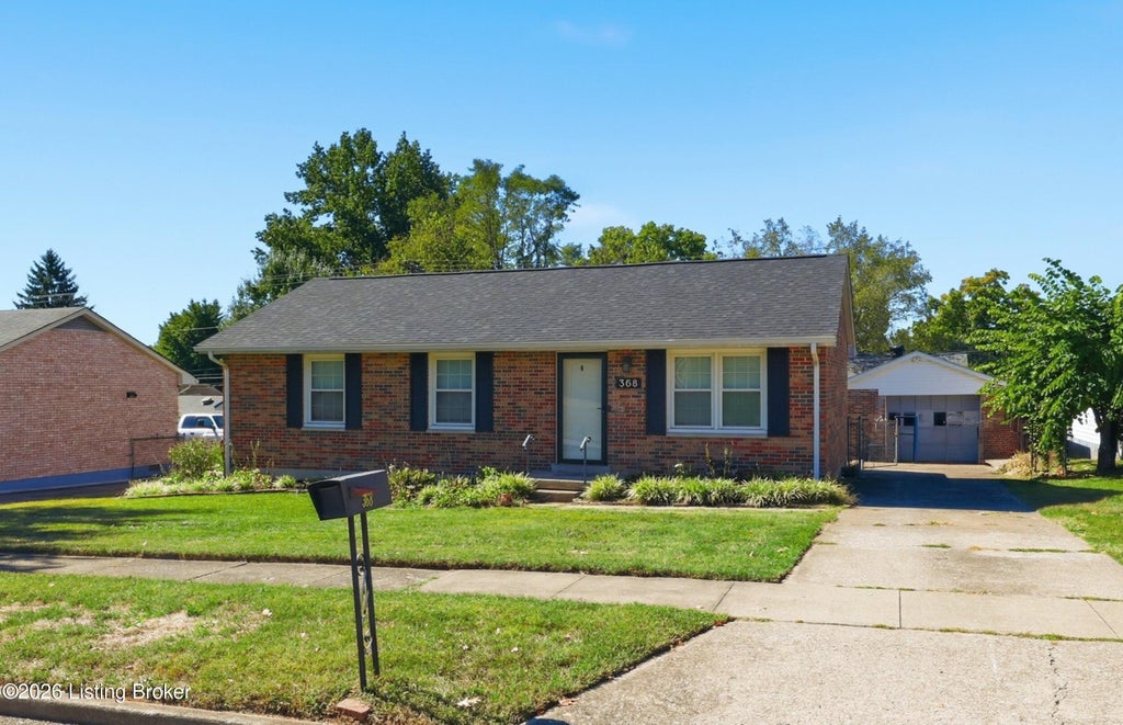 Photo of 368 Rookwood Pkwy, Lexington, KY 40505 (MLS # 1731480)