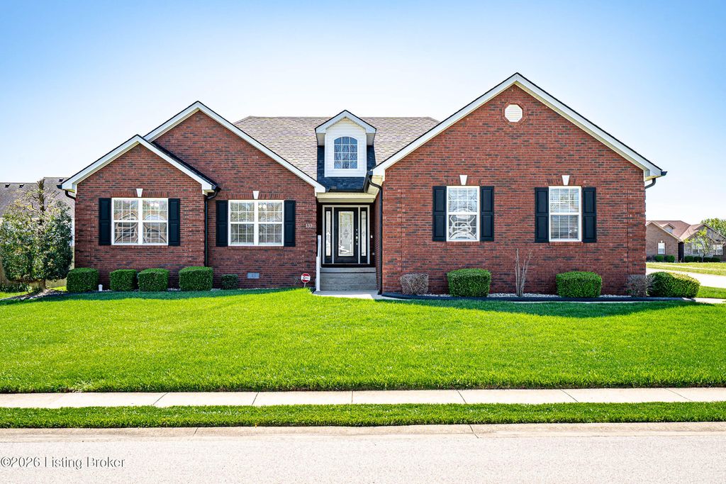 Photo of 133 E Piedmont Dr, Vine Grove, KY 40175 (MLS # 1714142)