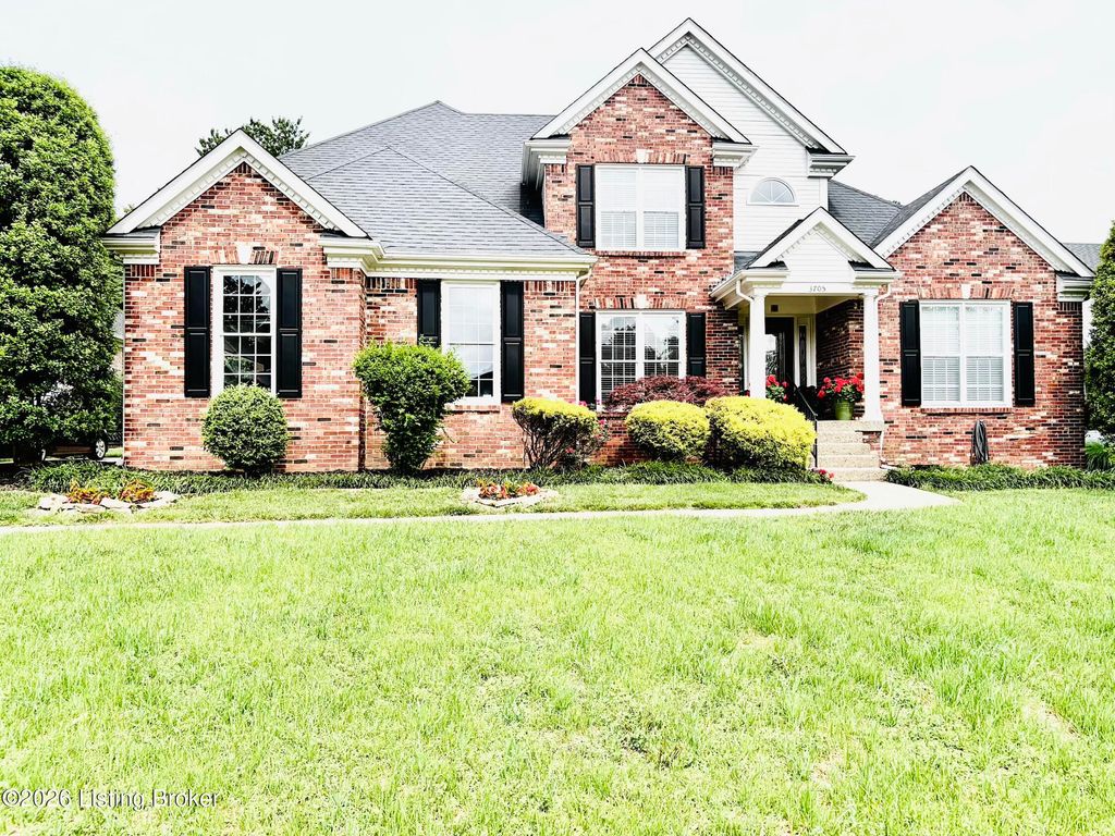 Photo of 3705 Woodmont Park Ln, Louisville, KY 40245 (MLS # 1718368)