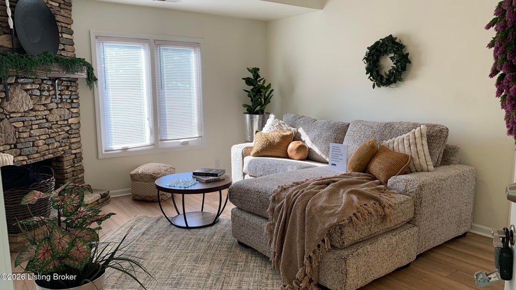 Photo of 278 Moser Rd, Louisville, KY 40223 (MLS # 1719743)