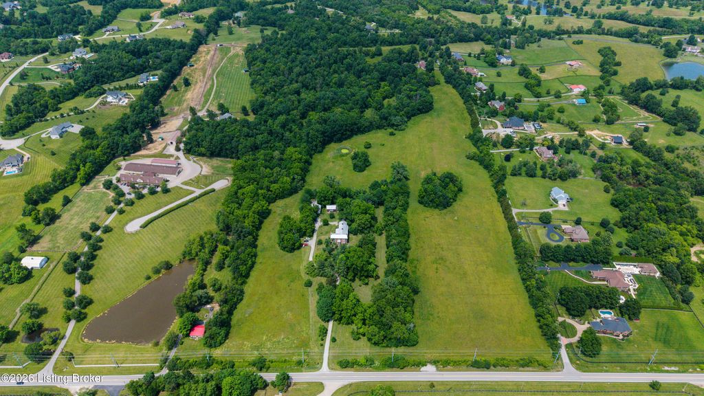 Photo of 10053 Shelbyville Rd, Simpsonville, KY 40067 (MLS # 1719199)