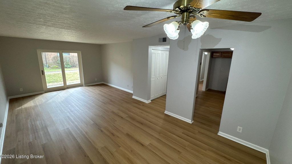 Photo of 7008 Wildwood Cir # 60, Louisville, KY 40291 (MLS # 1709540)