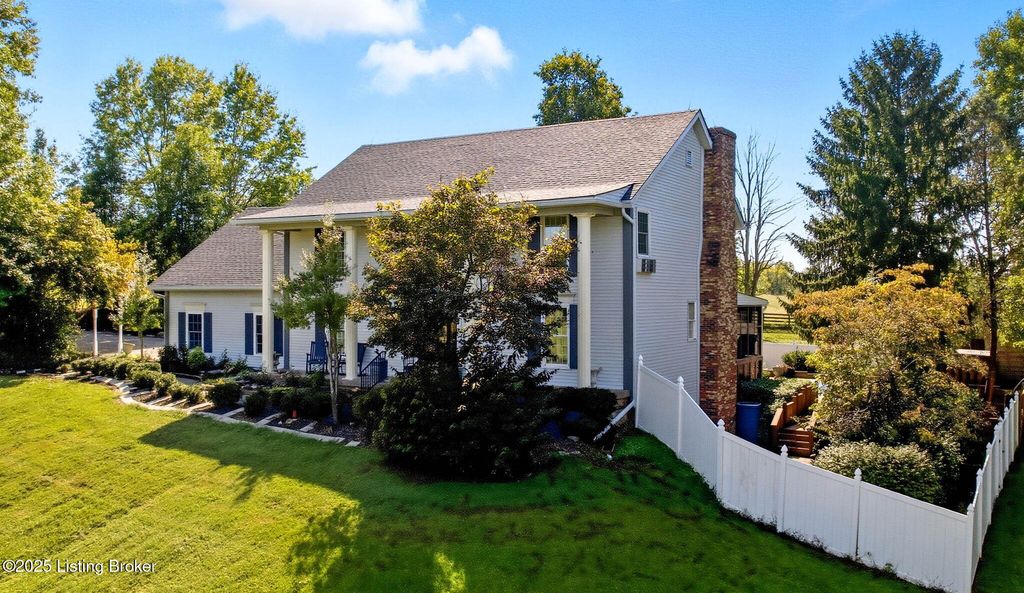 Photo of 11418 Tartans Hill Rd, Goshen, KY 40026 (MLS # 1714807)