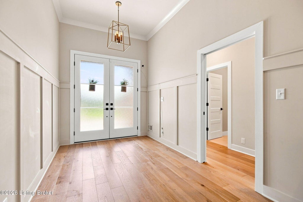 Photo of 4027 Thomas Farm Dr, Louisville, KY 40299 (MLS # 1728217)