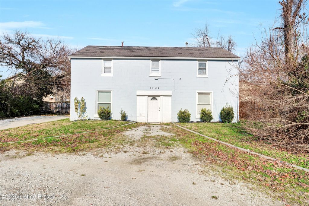 Photo of 1731 Meyers Ln, Louisville, KY 40216 (MLS # 1705031)