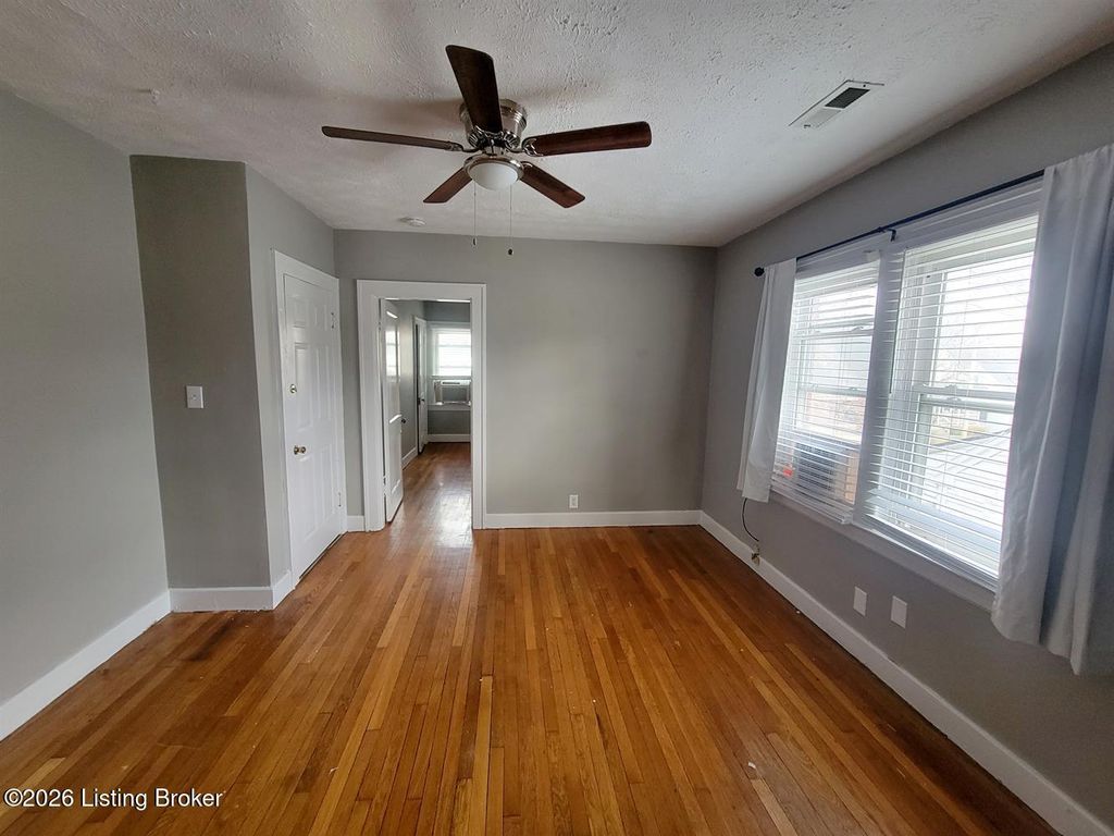 Photo of 106 Crestwood Ave, Louisville, KY 40206 (MLS # 1716957)