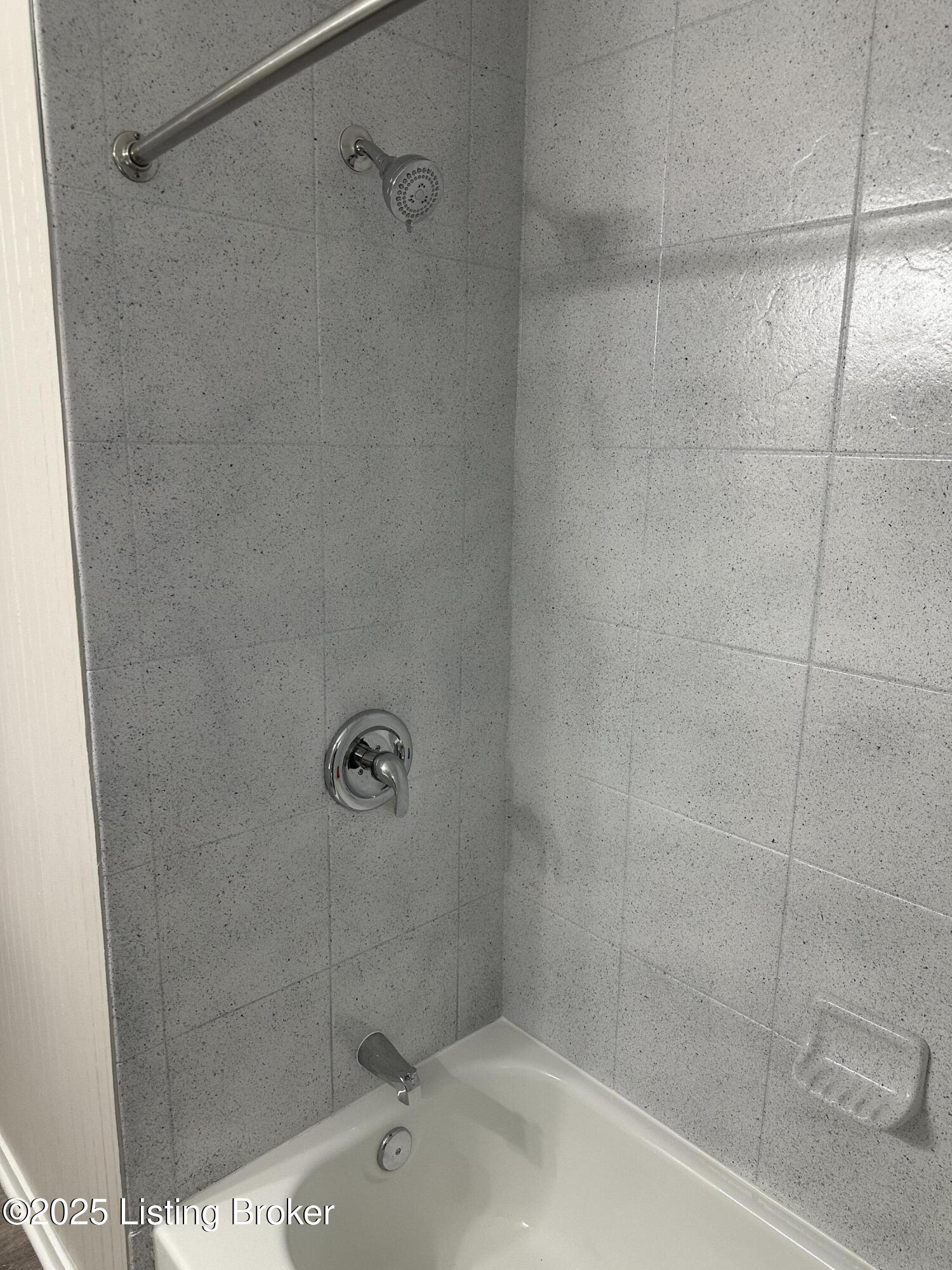 9610 Westport Rd #7, Louisville, Kentucky image 14