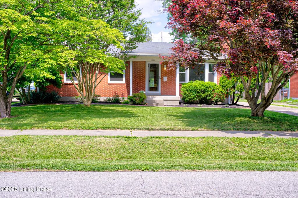Photo of 11508 Pierce Way, Louisville, KY 40272 (MLS # 1716401)