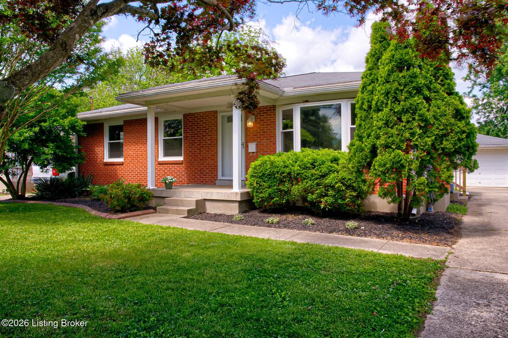Photo of 11508 Pierce Way, Louisville, KY 40272 (MLS # 1716401)