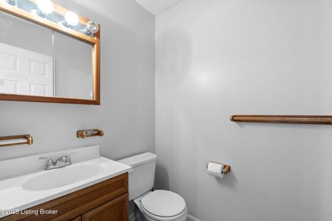 Tiny photo for 578 Lilly Ave, Louisville, KY 40217 (MLS # 1704752)