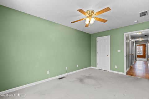 Tiny photo for 578 Lilly Ave, Louisville, KY 40217 (MLS # 1704752)