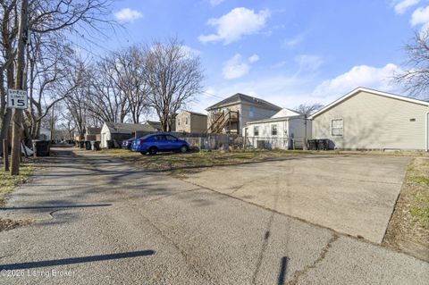 Tiny photo for 578 Lilly Ave, Louisville, KY 40217 (MLS # 1704752)