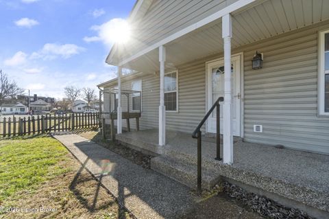 Tiny photo for 578 Lilly Ave, Louisville, KY 40217 (MLS # 1704752)