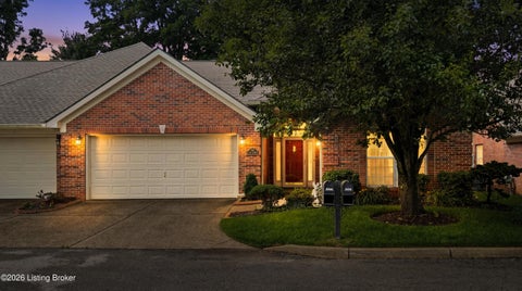Condo For Sale - 10410 Dove Chase Cir<br/> Jefferson County, Louisville, KY 40299