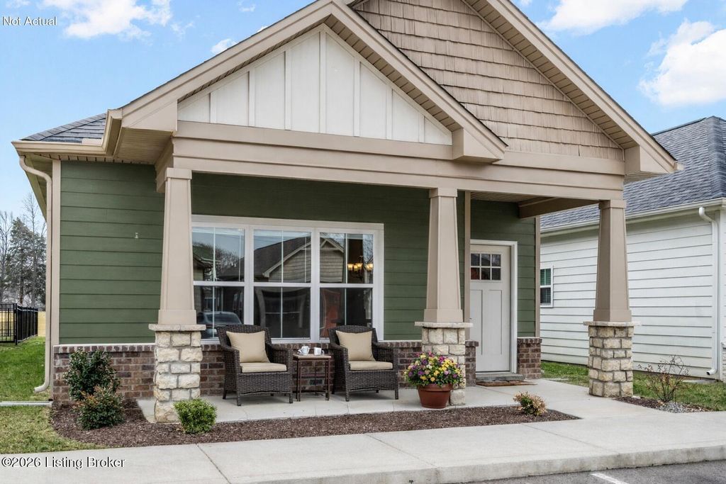 Photo of 807 Rosemary Ln, La Grange, KY 40031 (MLS # 1709769)