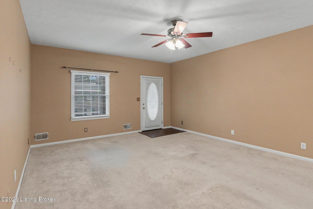 Photo of 3112 Hendon Rd, Louisville, KY 40220 (MLS # 1728088)