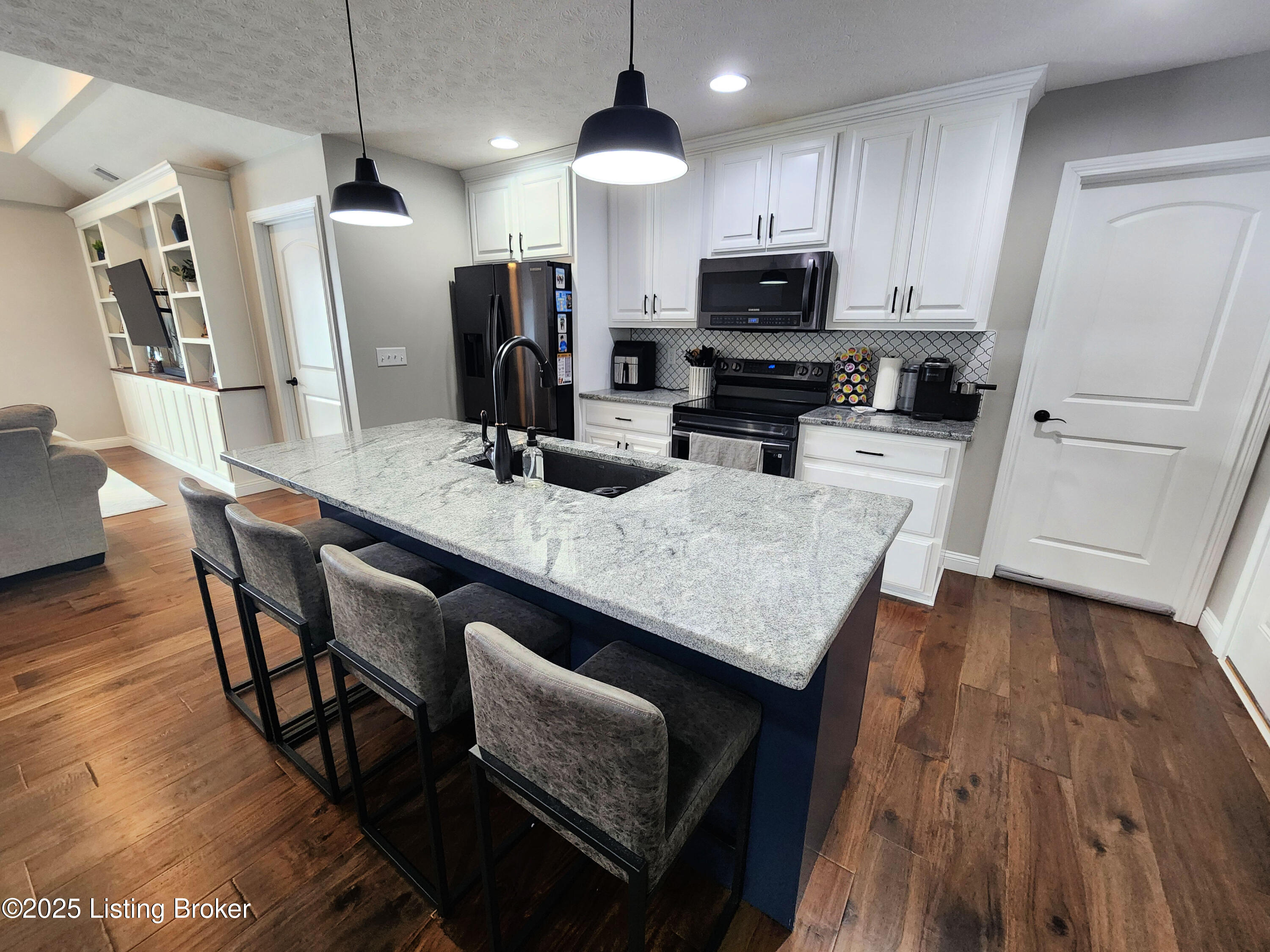 202 Elizabeth Way, Bardstown, Kentucky image 5