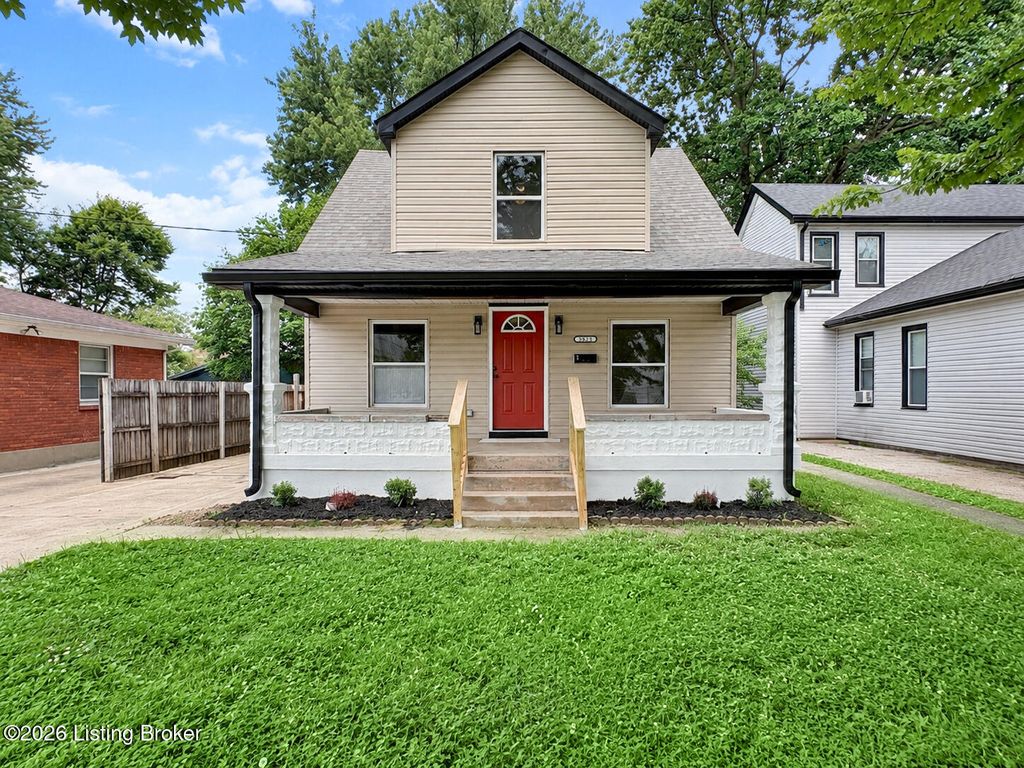 Photo of 2613 Wingfield Ln, Louisville, KY 40210 (MLS # 1721025)