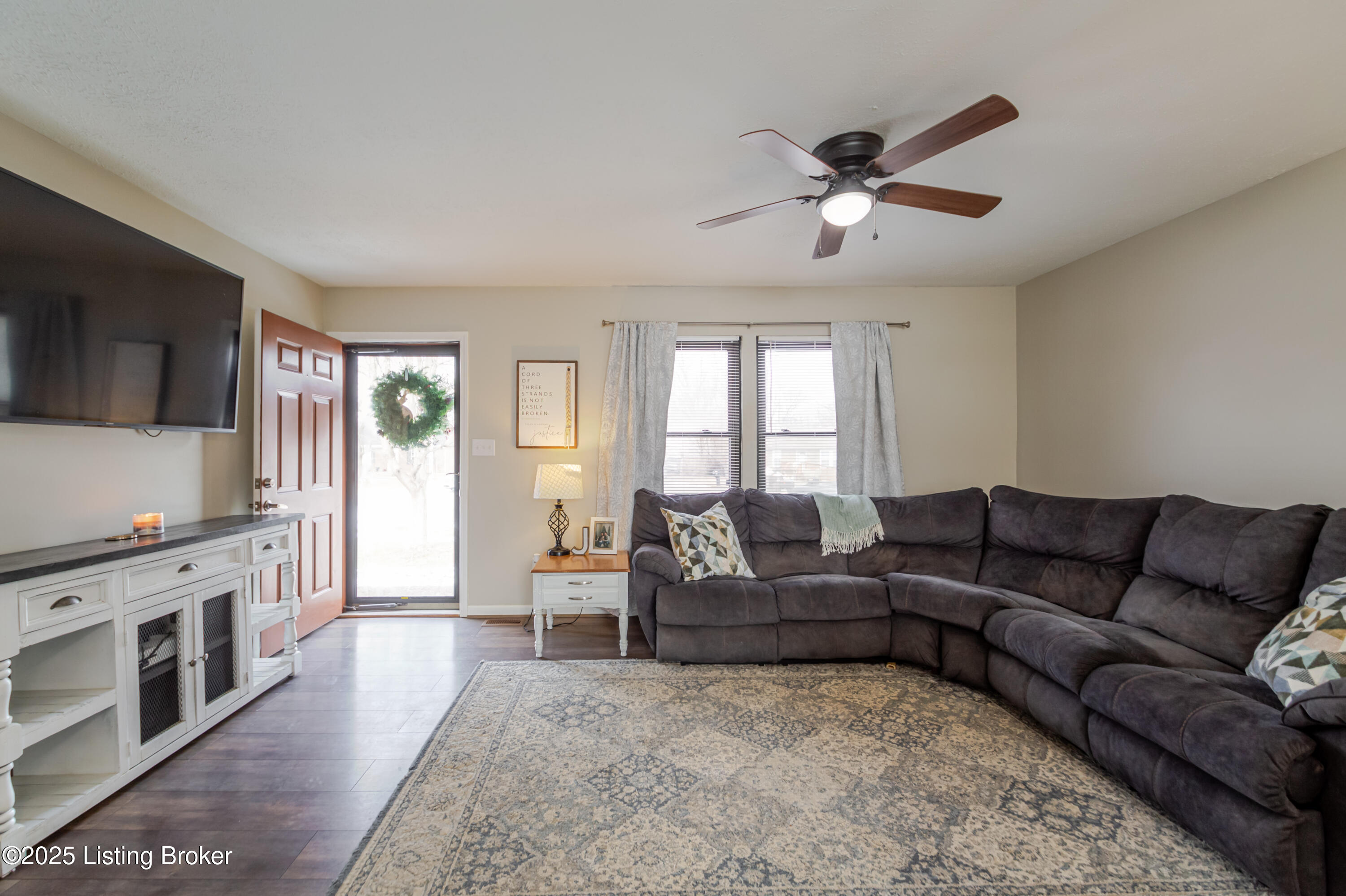 3504 Orbit Ct, Louisville, Pennsylvania image 3