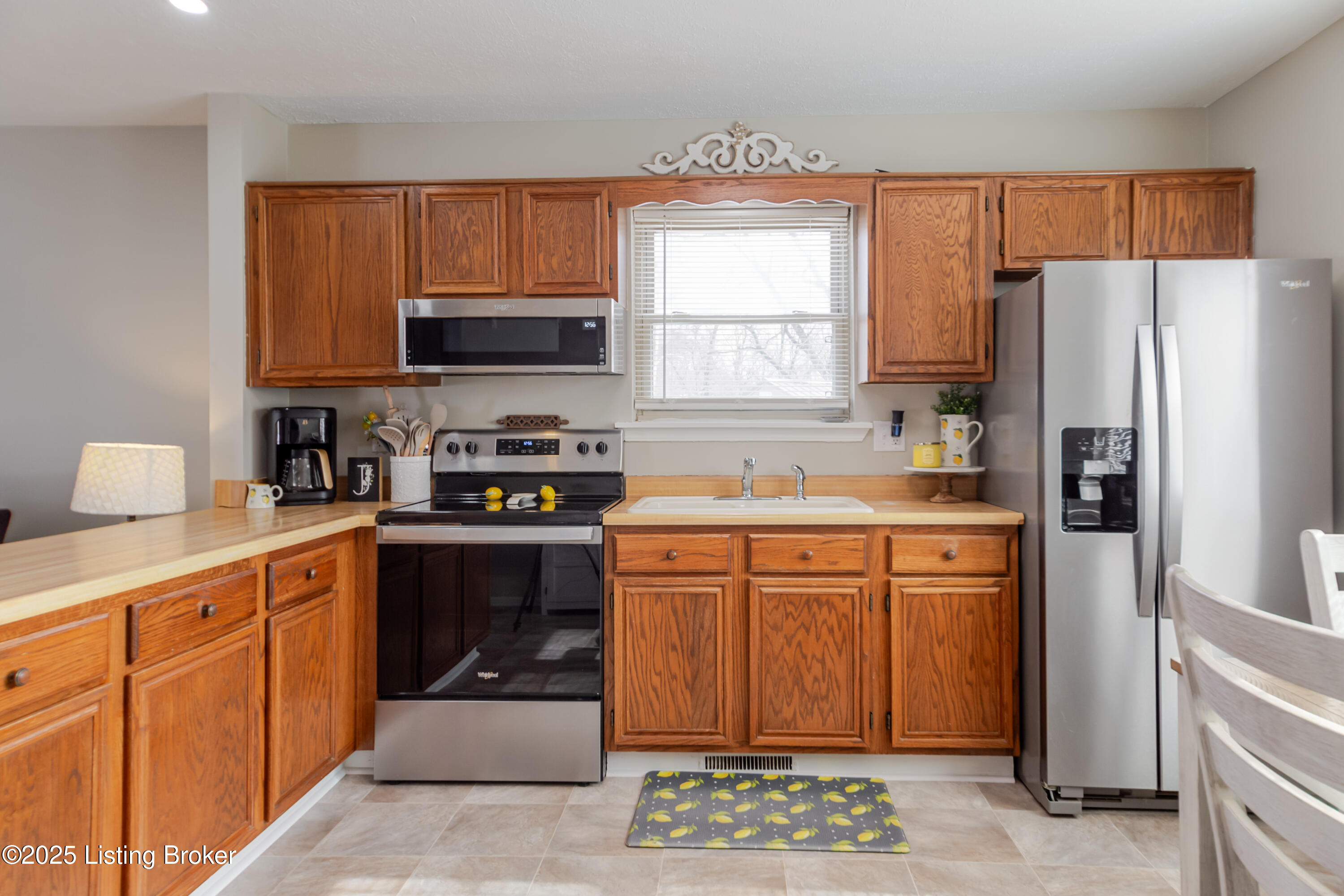 3504 Orbit Ct, Louisville, Pennsylvania image 8