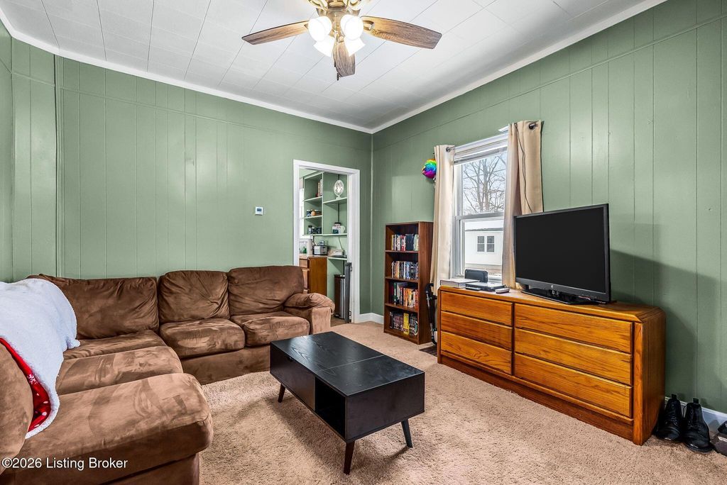 Photo of 4000 Woodruff Ave, Louisville, KY 40215 (MLS # 1708543)