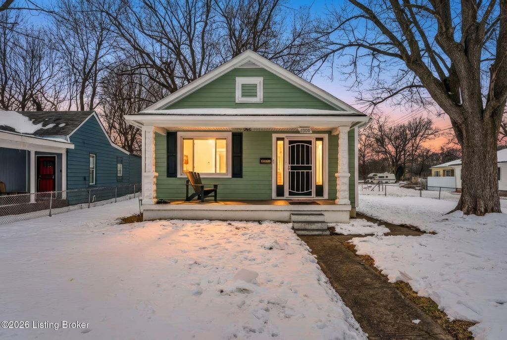 Photo of 4000 Woodruff Ave, Louisville, KY 40215 (MLS # 1708543)