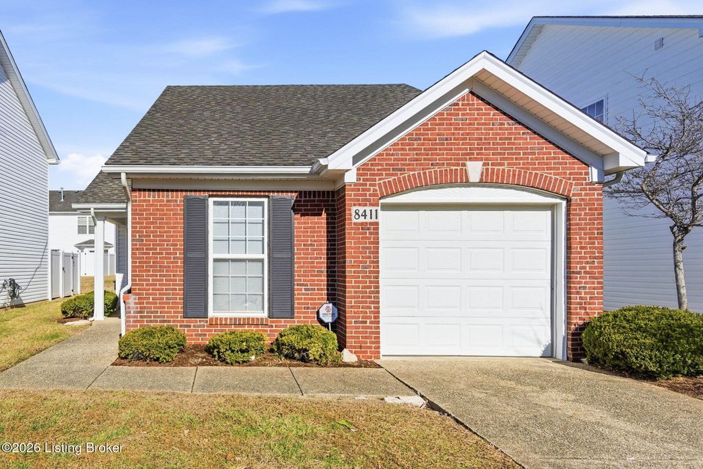 Photo of 8411 Arbor Meadow Way, Louisville, KY 40228 (MLS # 1707804)