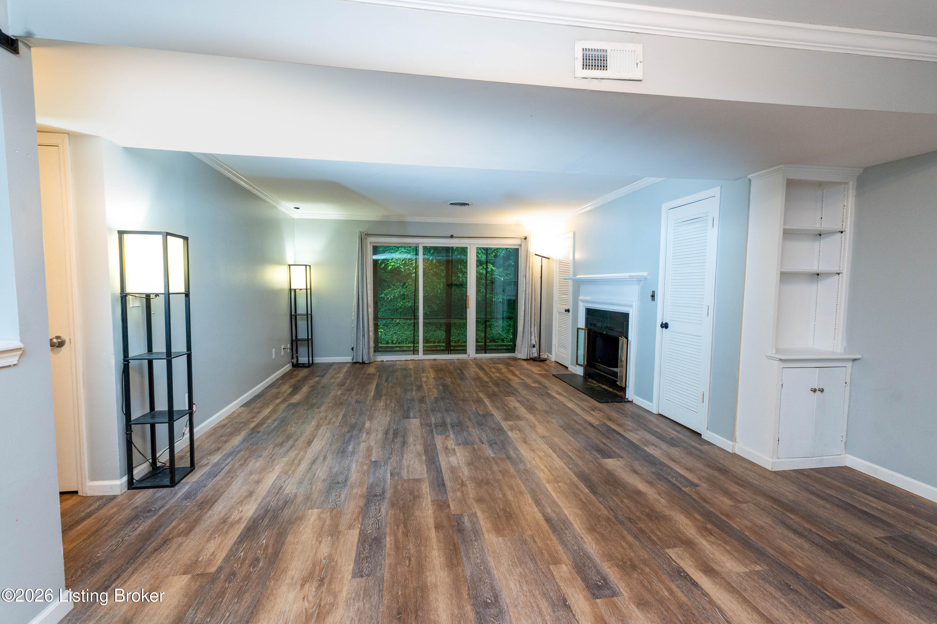 410 Mockingbird Valley Rd APT 11