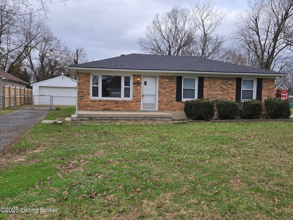 Photo of 5603 Walnut Way, Louisville, KY 40229 (MLS # 1704358)
