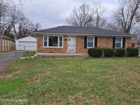 Photo of 5603 Walnut Way, Louisville, KY 40229 (MLS # 1704358)