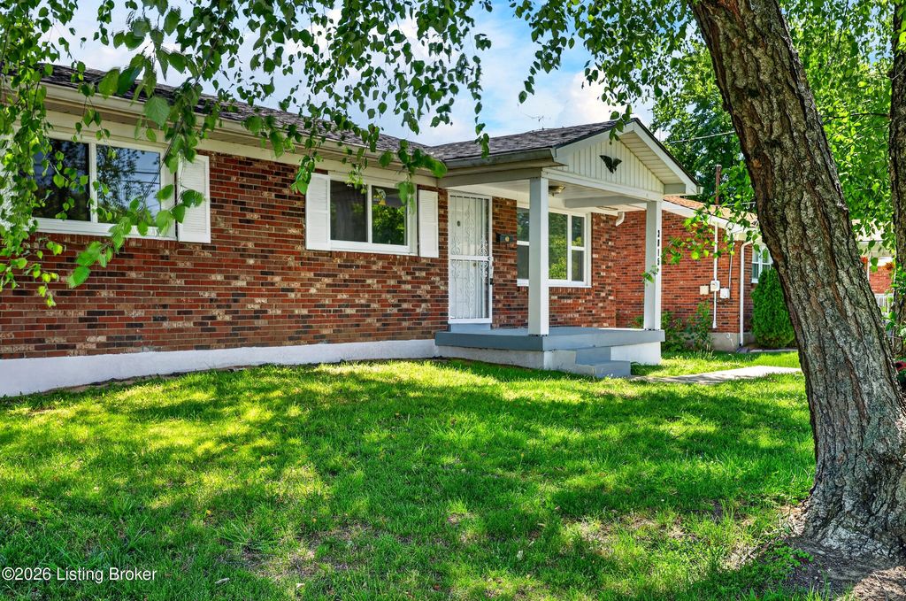 Photo of 3015 Rockaway Dr, Louisville, KY 40216 (MLS # 1717230)