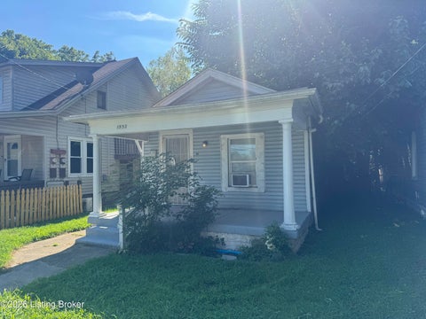 Homes For Sale - 1532 S 30th St<br/> Louisville, KY 40211