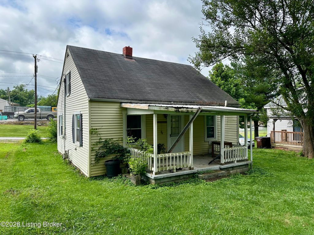 Photo of 303 Seminary St, Carrollton, KY 41008 (MLS # 1723013)