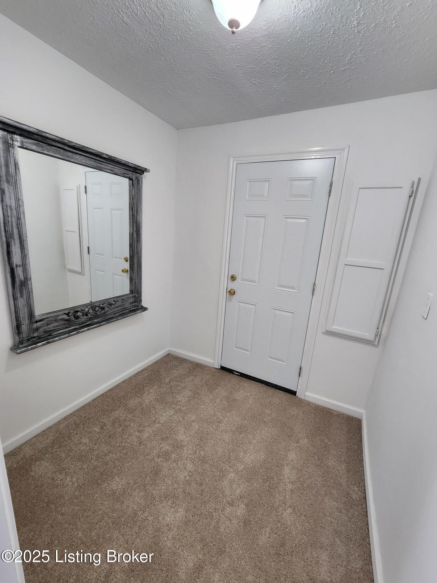 646 S 36th St, Louisville, Kentucky image 15