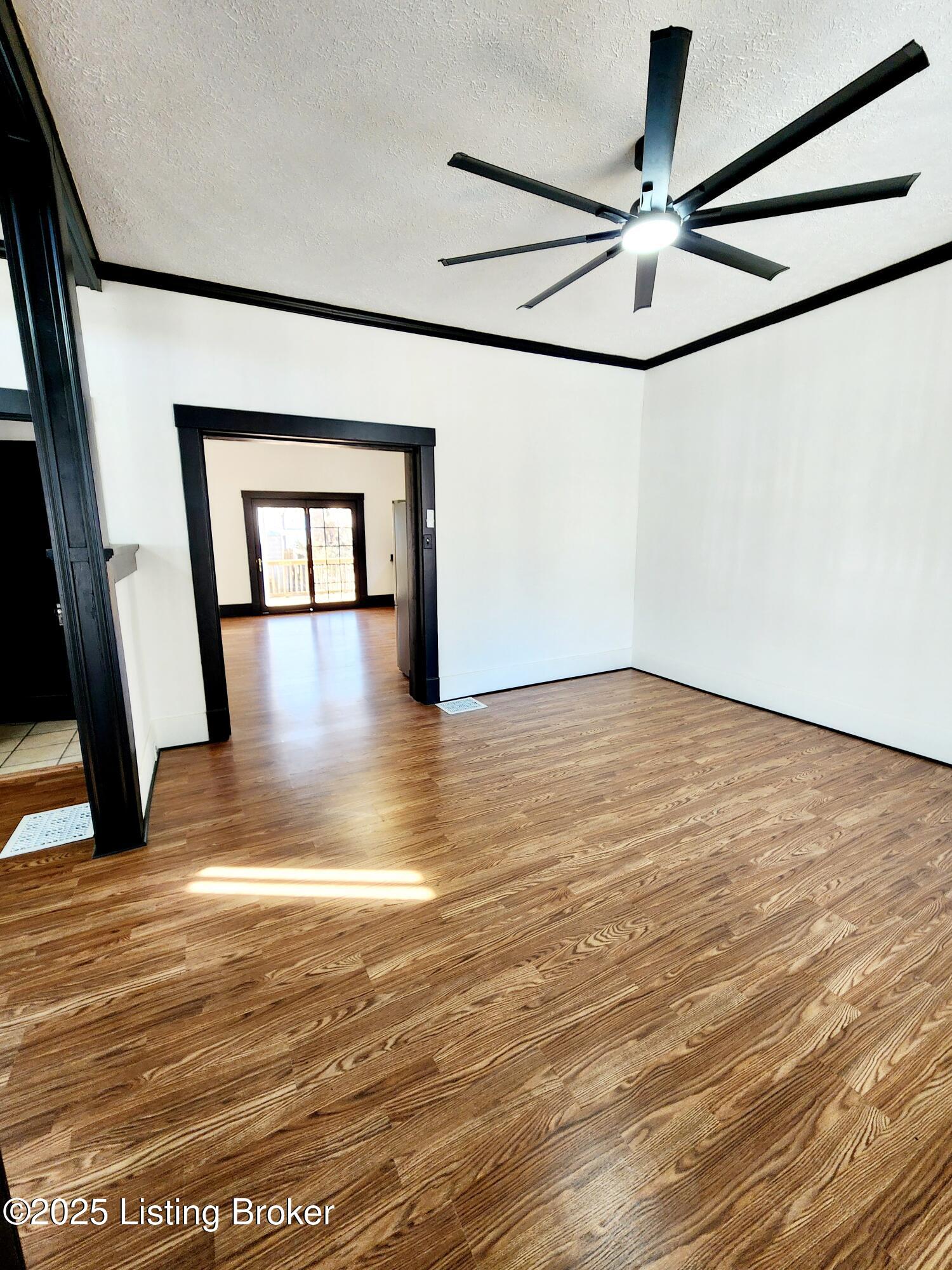 646 S 36th St, Louisville, Kentucky image 5