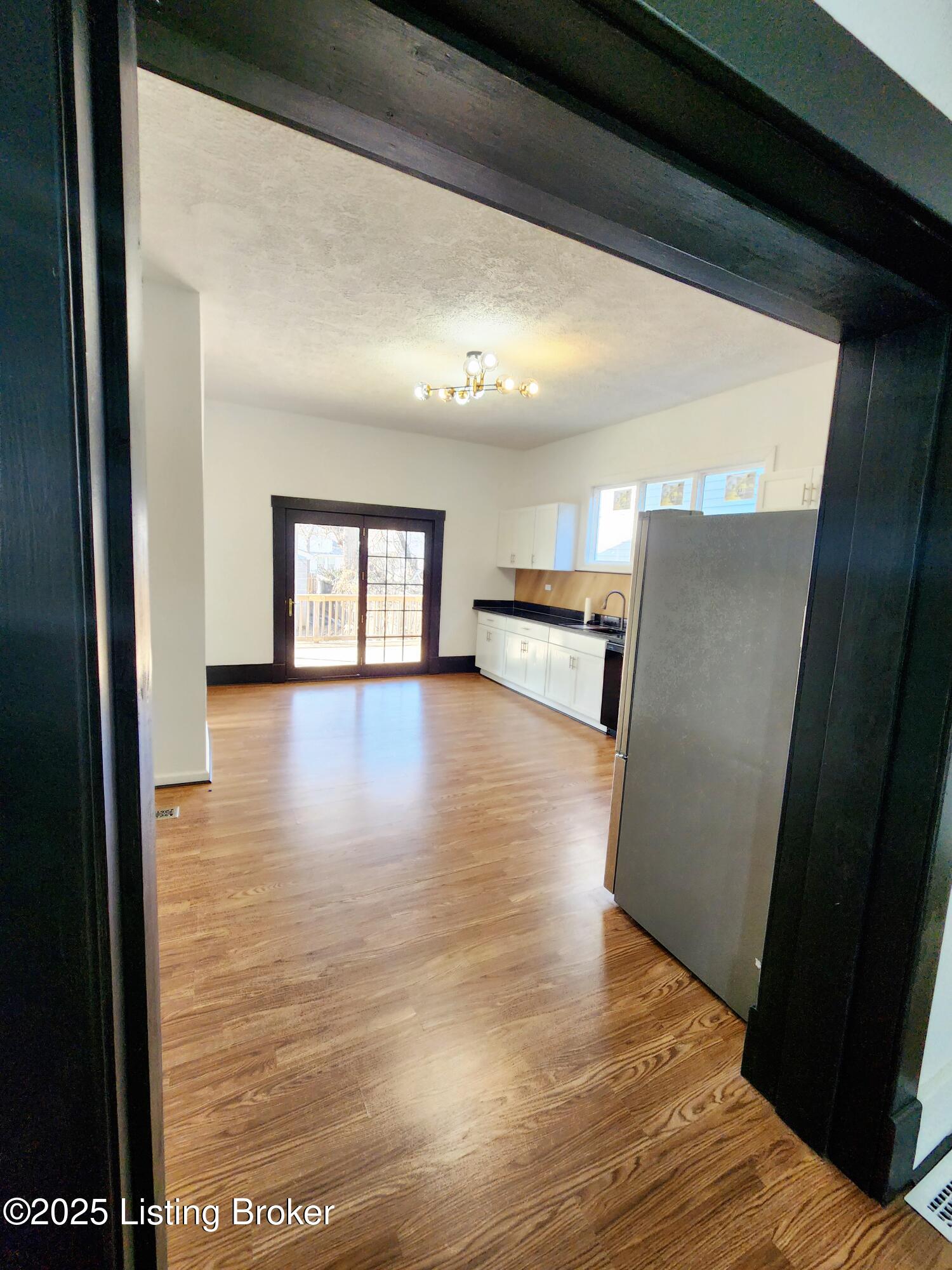 646 S 36th St, Louisville, Kentucky image 6