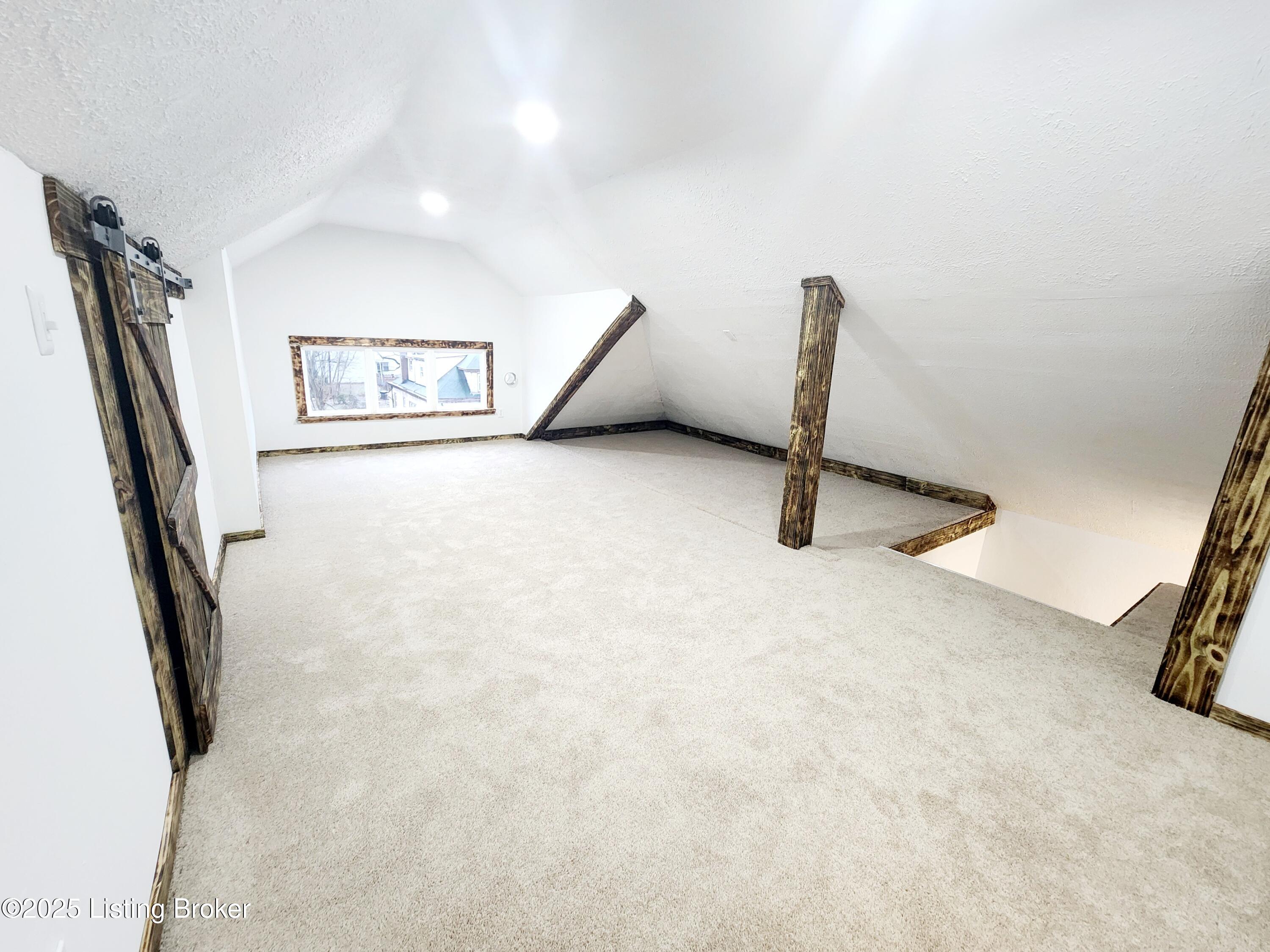 646 S 36th St, Louisville, Kentucky image 38